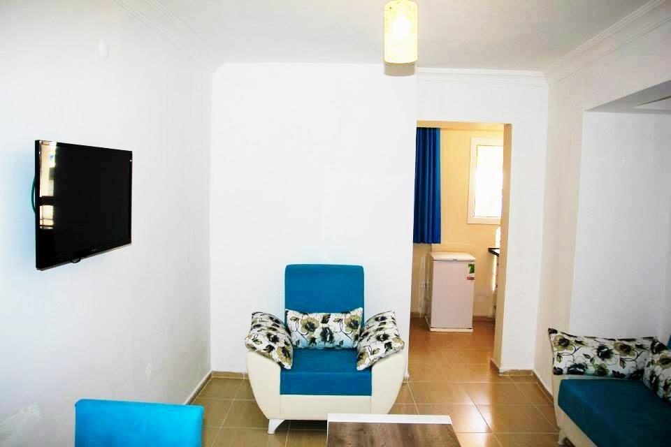 Mavi Butik Apart Çeşme Camera foto